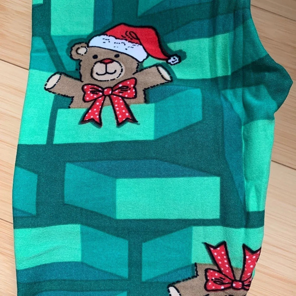LuLaRoe Other - New! Girl’s Lularoe Holiday bear 🐻 leggings L/XL